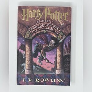 Harry Potter and the Sorcerer's Stone Book 1st edition.RARE